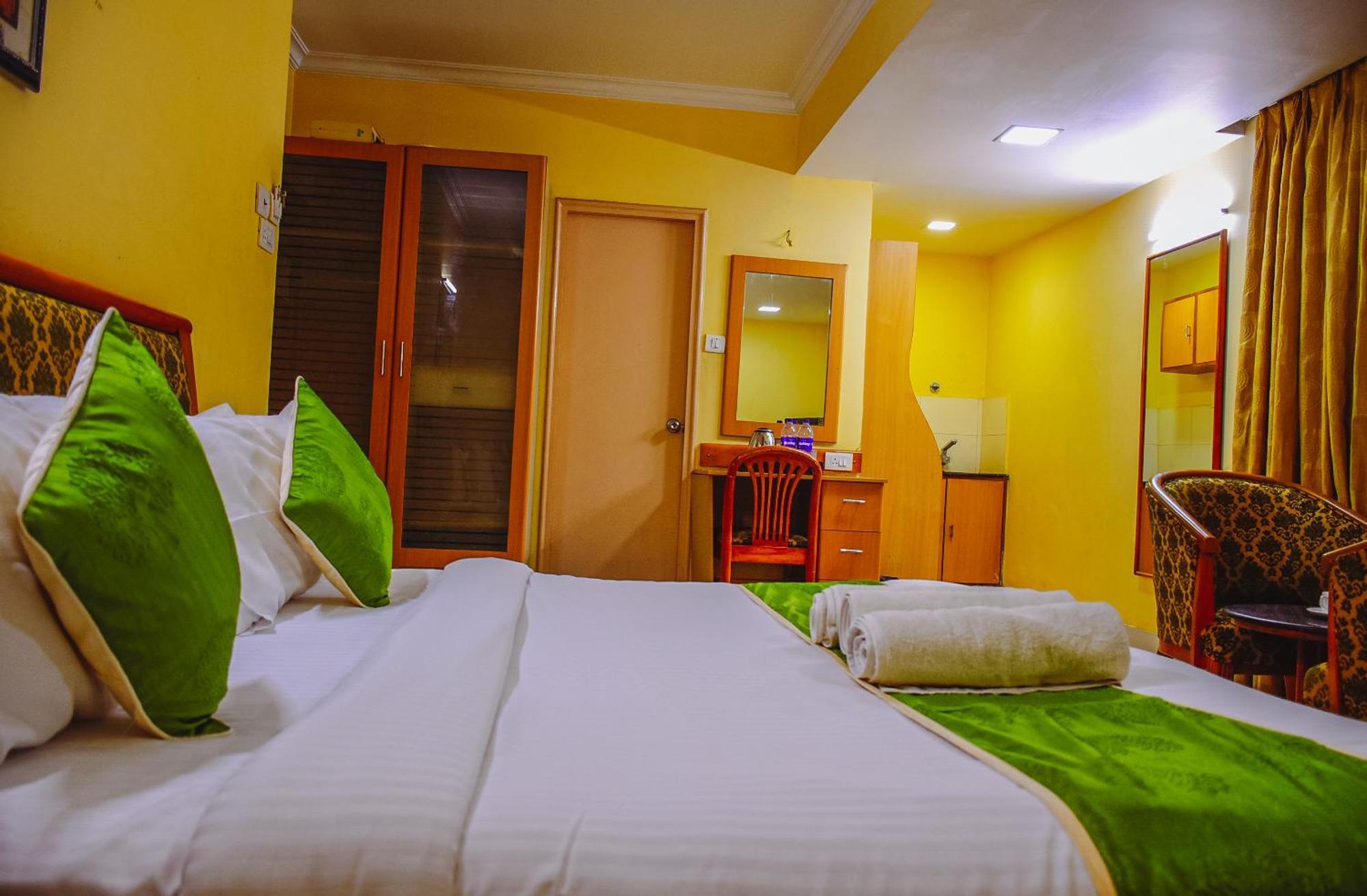 Naksha Tree Hotels - Mogappair Chennai Extérieur photo