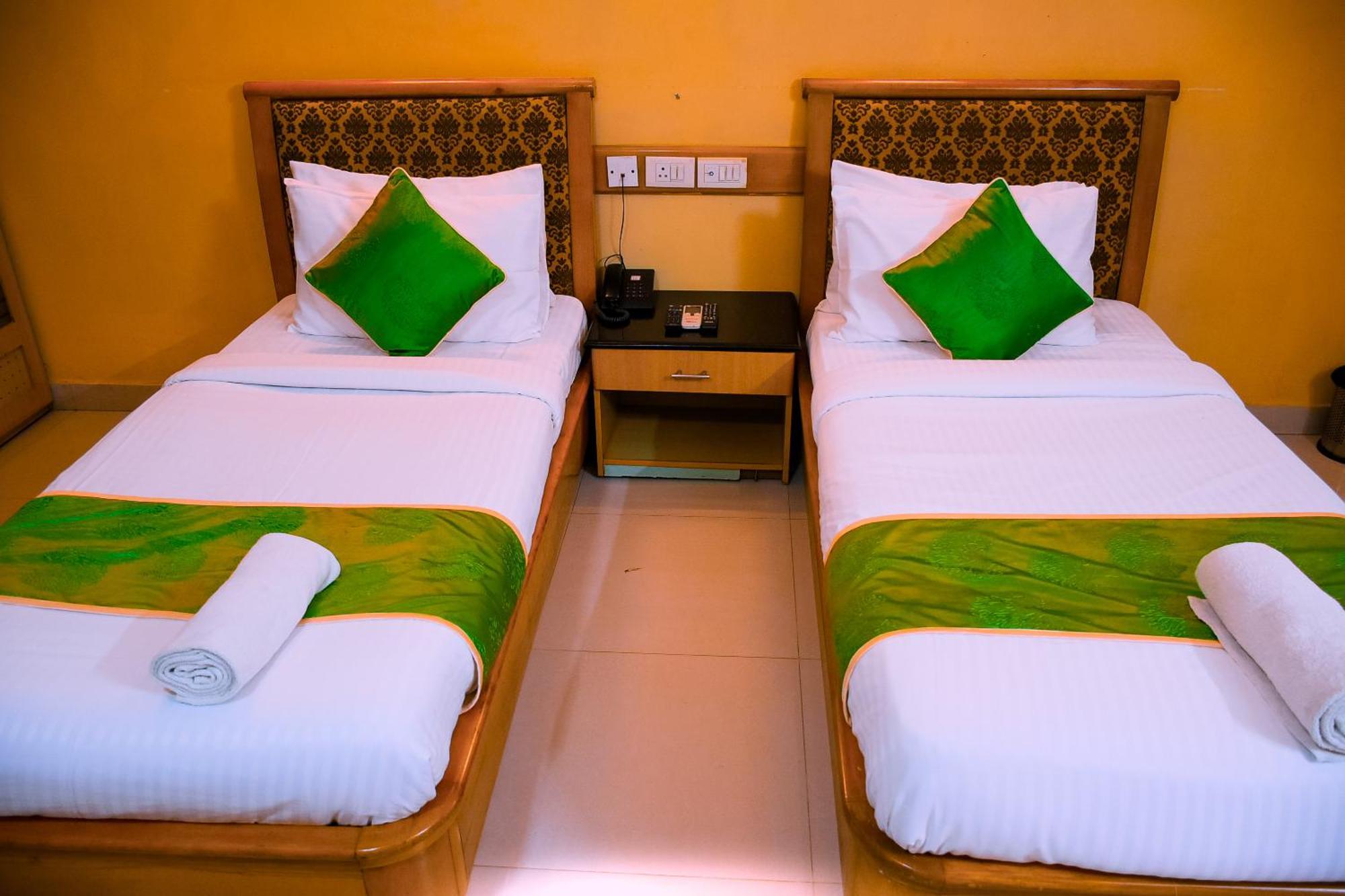 Naksha Tree Hotels - Mogappair Chennai Extérieur photo