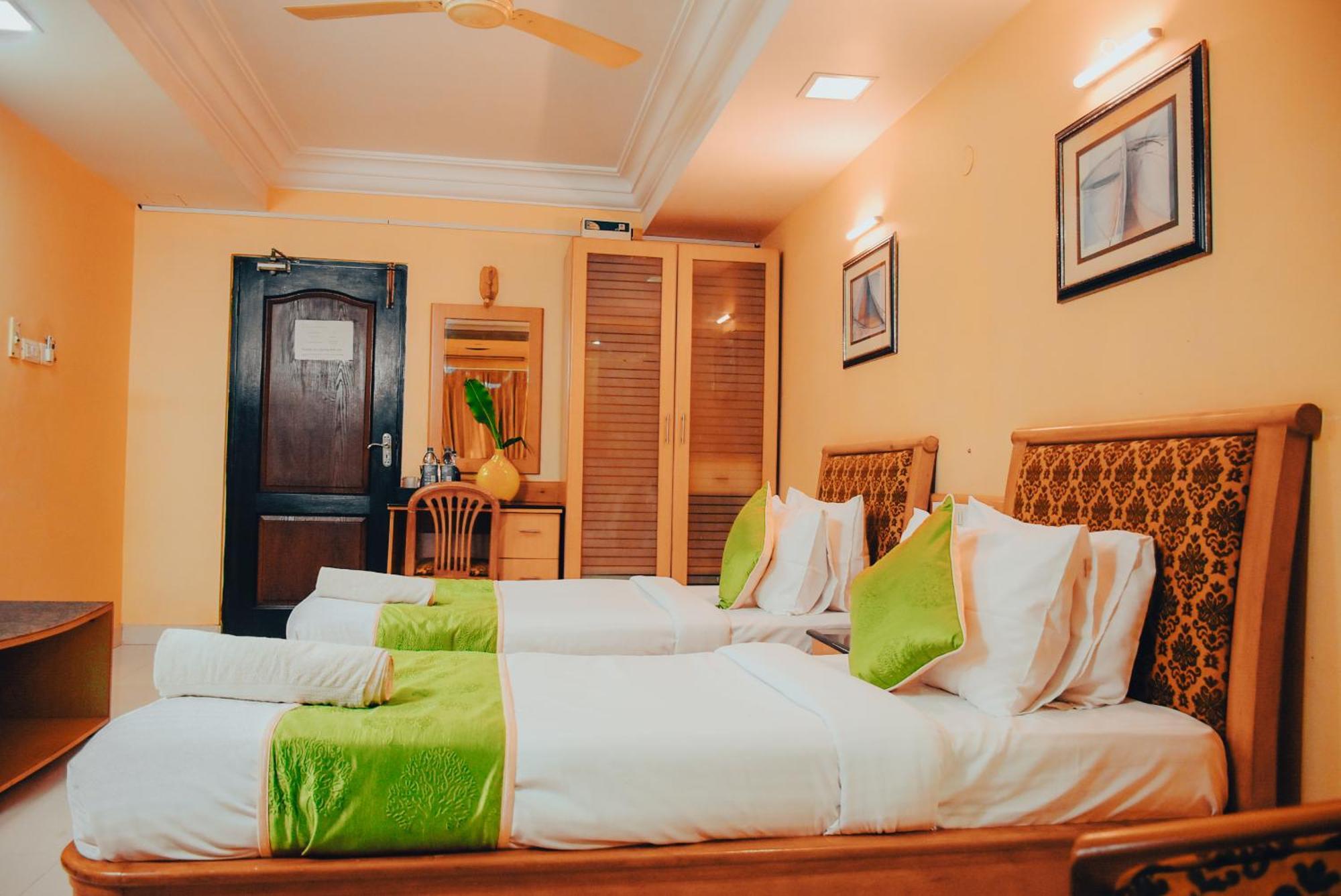 Naksha Tree Hotels - Mogappair Chennai Extérieur photo
